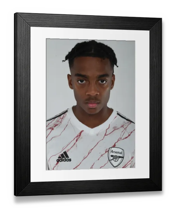 Framed Print : Arsenal's Joe Willock Prepares for 2020-21 Season in Training