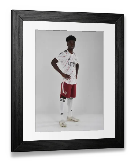 Framed Print : Arsenal First Team: Training with Bukayo Saka - 2020-21 Season