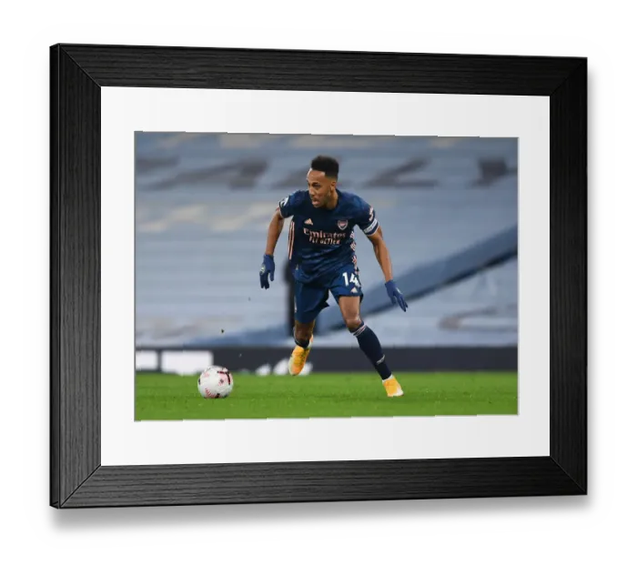Framed Print : Arsenal's Aubameyang Goes Head-to-Head with Manchester City in Premier League Battle (2020-21)