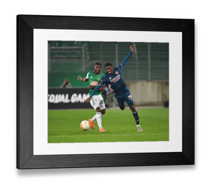 Framed Print : Arsenal's Nketiah vs. Arase: A Europa League Battle in Vienna