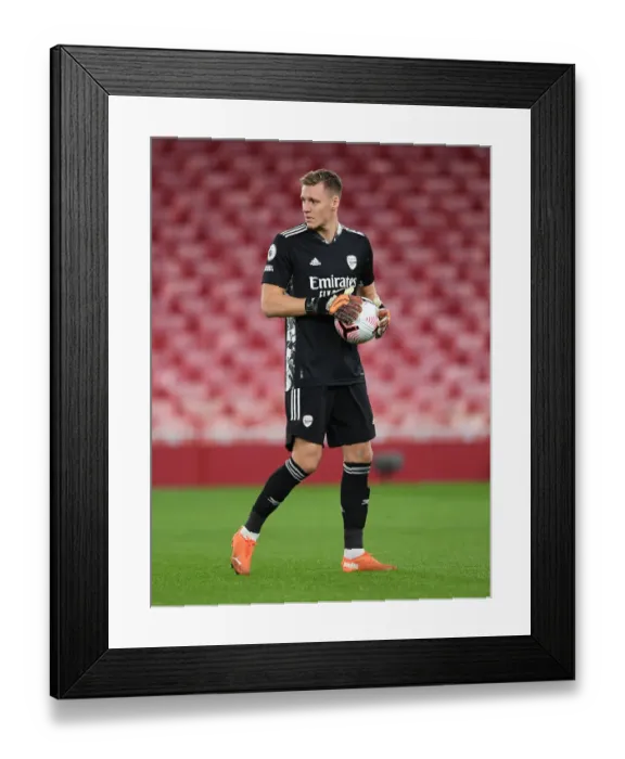 Framed Print : Arsenal vs Leicester: Battle at Emirates in a Pandemic Stadium (2020-21) Framed Print : Arsenal vs Leicester: Battle at Emirates in a Pandemic Stadium (2020-21)