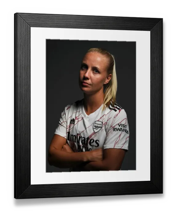 Framed Print : Arsenal Women's Team 2020-21: Beth Mead at Arsenal Photocall