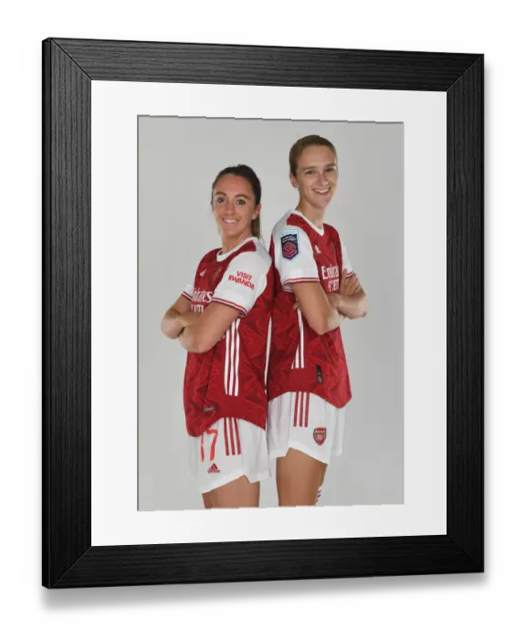 Framed Print : Arsenal Women's Team Unveiling: Evans and Miedema at 2020-21 Photocall Framed Print : Arsenal Women's Team Unveiling: Evans and Miedema at 2020-21 Photocall