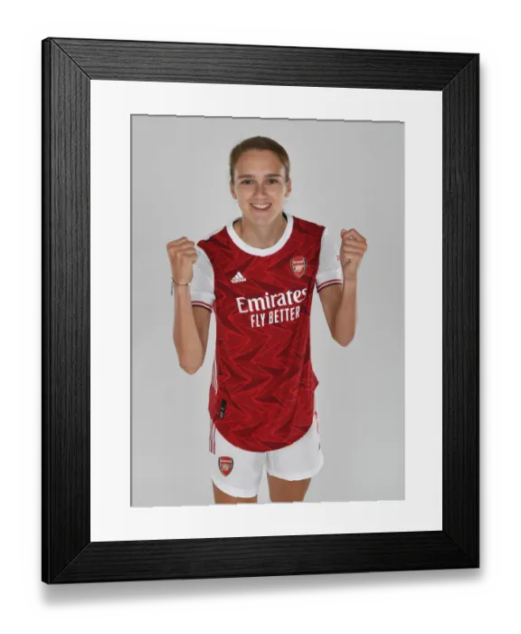 Framed Print : Arsenal Women's Team 2020-21: Vivianne Miedema at Arsenal Photocall