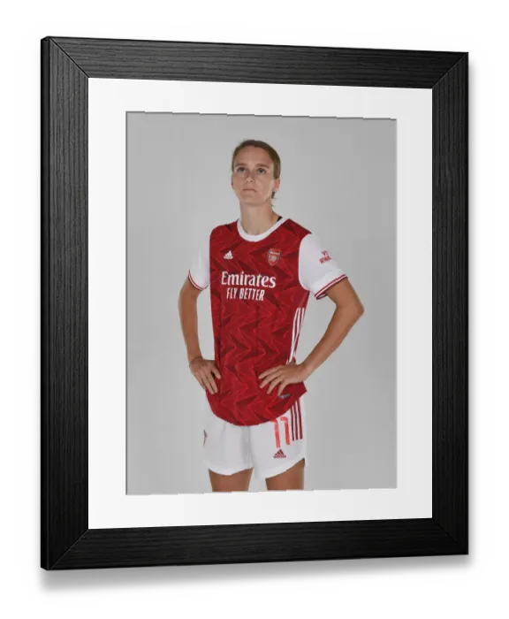 Framed Print : Arsenal Women's Team 2020-21: Vivianne Miedema at Arsenal Photocall
