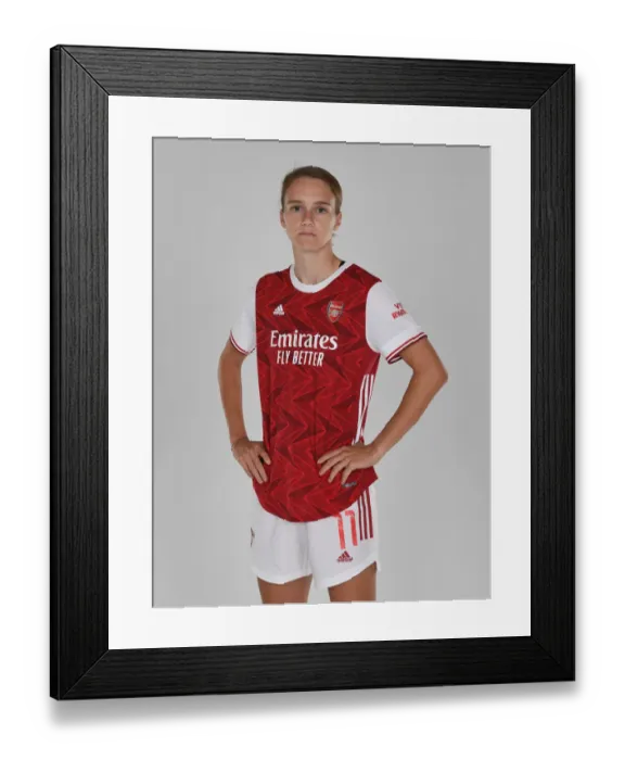 Framed Print : Arsenal Women's Team 2020-21: Vivianne Miedema at Arsenal Photocall