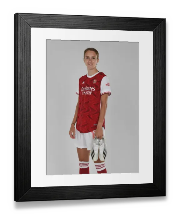 Framed Print : Arsenal Women's Team 2020-21: Vivianne Miedema at Team Photocall Framed Print : Arsenal Women's Team 2020-21: Vivianne Miedema at Team Photocall