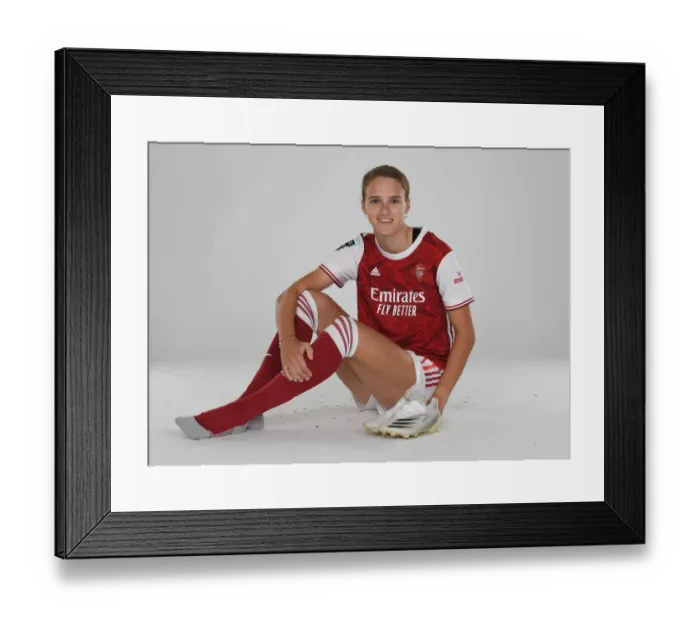 Framed Print : Arsenal Women's Team 2020-21: Vivianne Miedema at Team Photocall Framed Print : Arsenal Women's Team 2020-21: Vivianne Miedema at Team Photocall