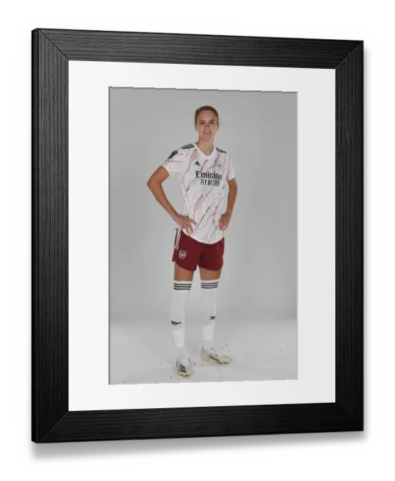 Framed Print : Arsenal Women's Team 2020-21: Vivianne Miedema at Photocall
