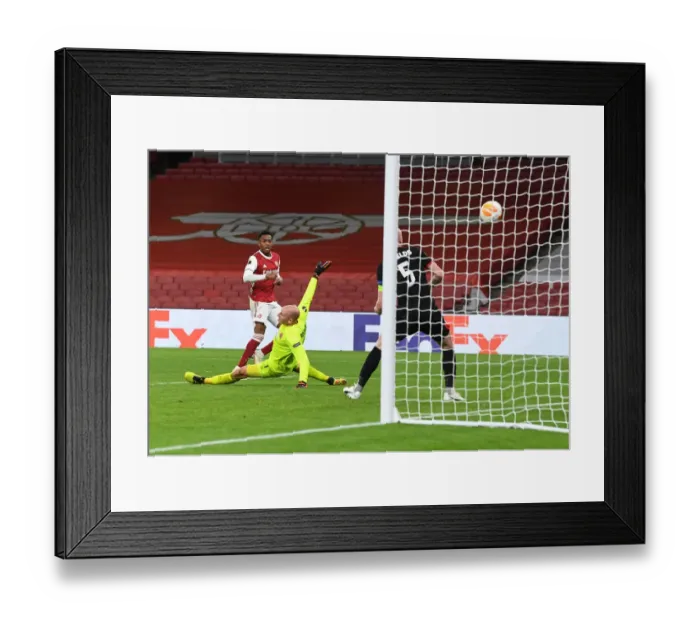 Framed Print : Arsenal's Joe Willock Scores in Empty Emirates Against Dundalk in Europa League Framed Print : Arsenal's Joe Willock Scores in Empty Emirates Against Dundalk in Europa League