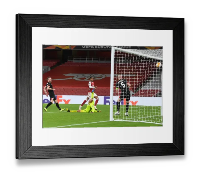 Framed Print : Arsenal vs Dundalk: Empty Emirates Stadium - UEFA Europa League (2020-21)