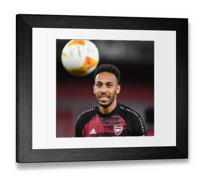 Framed Print : Arsenal vs Dundalk: Empty Emirates Stadium - UEFA Europa League (2020-21)