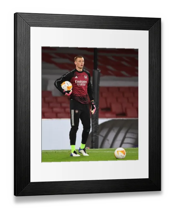 Framed Print : Arsenal vs Dundalk: Empty Emirates Stadium - UEFA Europa League (2020-21)
