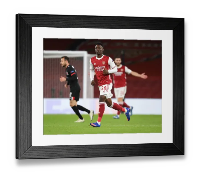 Framed Print : Arsenal vs Dundalk: Empty Emirates Stadium - UEFA Europa League (2020-21)