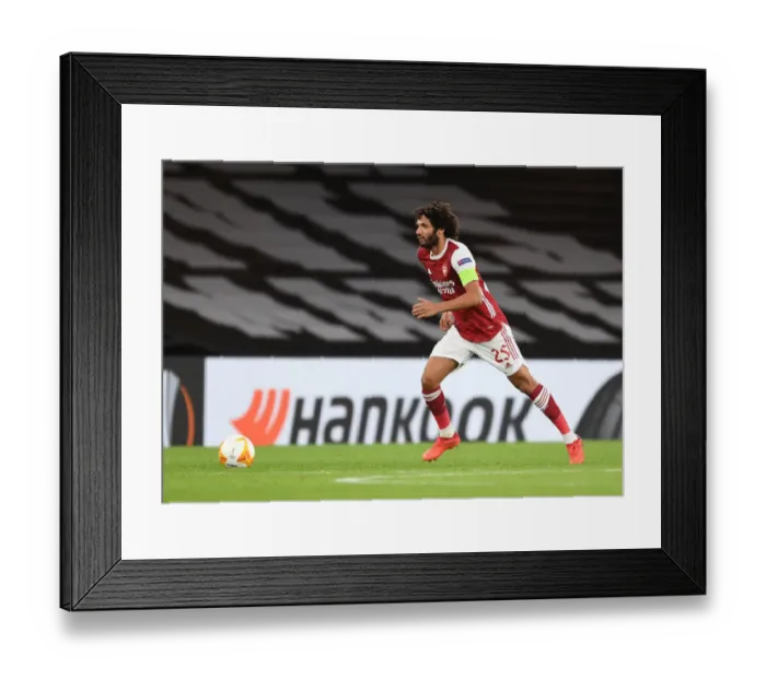 Framed Print : Arsenal vs Dundalk: UEFA Europa League at Empty Emirates Stadium (2020-21) Framed Print : Arsenal vs Dundalk: UEFA Europa League at Empty Emirates Stadium (2020-21)