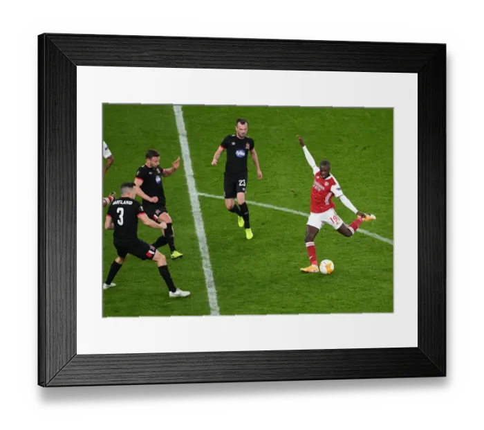 Framed Print : Arsenal vs Dundalk: Pepe Faces Tough Defense in Empty Emirates Stadium, UEFA Europa League 2020-21