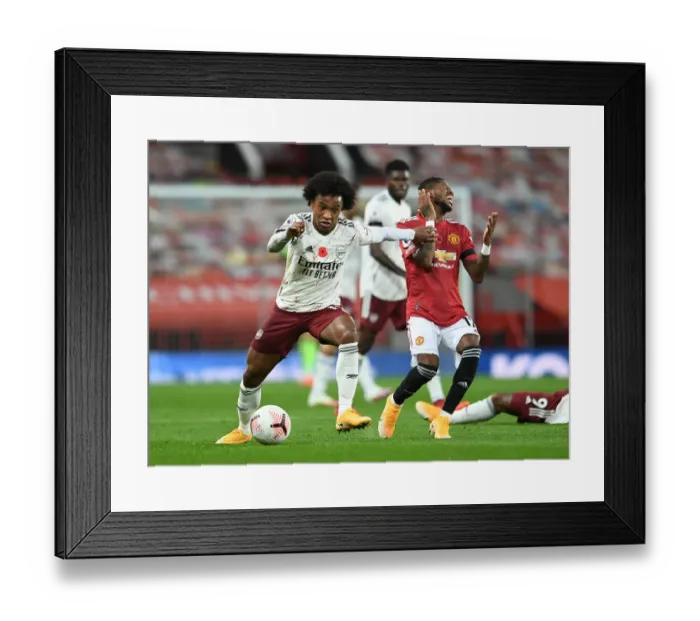 Framed Print : Willian Breaks Away: Manchester United vs. Arsenal, Premier League 2020-21 (Behind Closed Doors) Framed Print : Willian Breaks Away: Manchester United vs. Arsenal, Premier League 2020-21 (Behind Closed Doors)