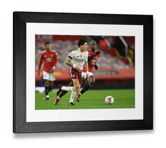 Framed Print : Bellerin vs Pogba: Manchester United vs Arsenal, Premier League 2020-21 (Behind Closed Doors)