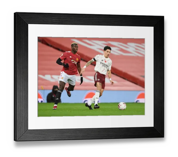 Framed Print : Bellerin Breaks Past Pogba: Manchester United vs Arsenal, 2020-21 Premier League Framed Print : Bellerin Breaks Past Pogba: Manchester United vs Arsenal, 2020-21 Premier League