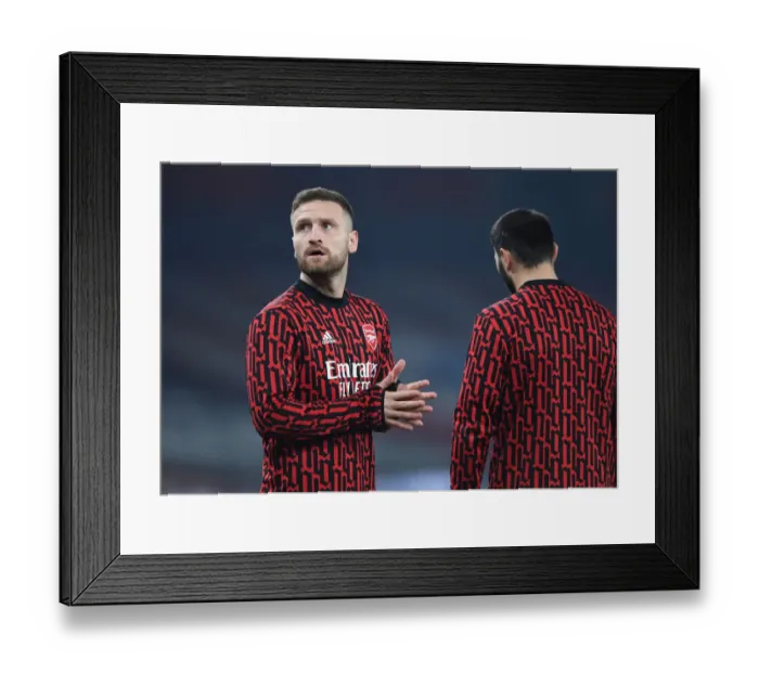 Framed Print : Eddie Nketiah Prepares for Arsenal's Europa League Clash against Molde FK Framed Print : Eddie Nketiah Prepares for Arsenal's Europa League Clash against Molde FK