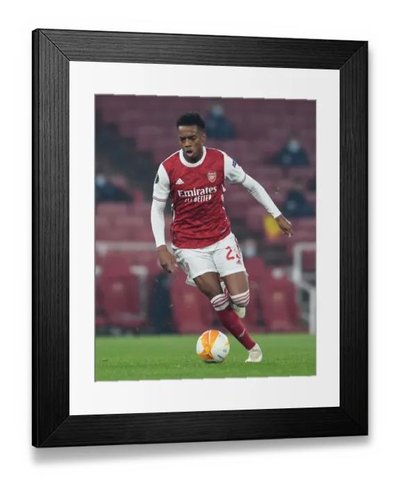 Framed Print : Joe Willock in Action: Arsenal's Europa League Victory over Molde FK, Emirates Stadium, London 2020