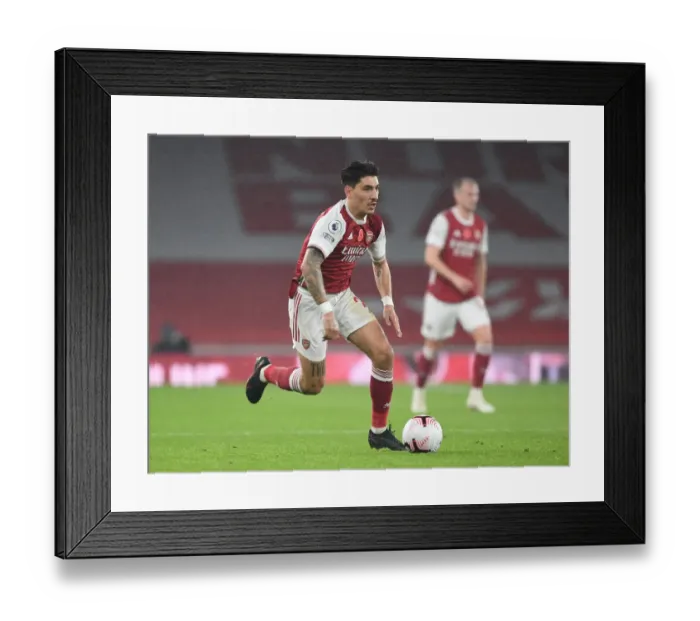 Framed Print : Arsenal's Bellerin at Empty Emirates: Arsenal vs Aston Villa, Premier League 2020-21 Framed Print : Arsenal's Bellerin at Empty Emirates: Arsenal vs Aston Villa, Premier League 2020-21