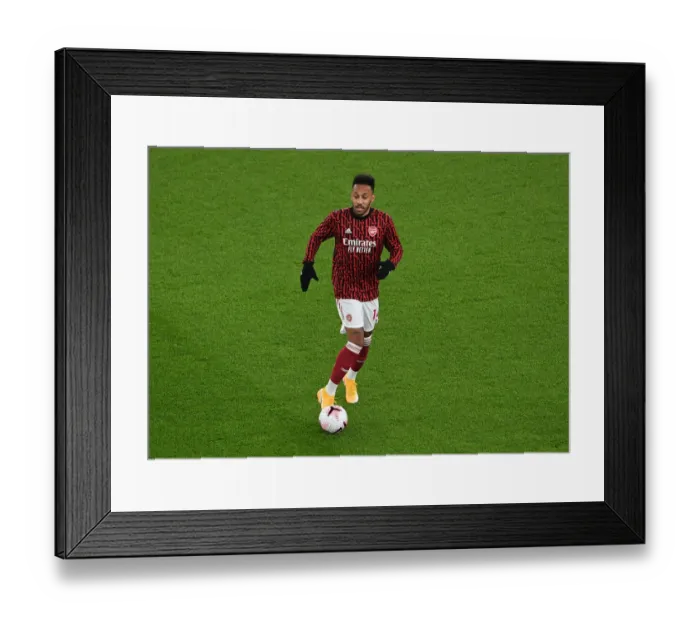 Framed Print : Arsenal's Aubameyang Gears Up: Arsenal vs Aston Villa, Premier League 2020-21 Framed Print : Arsenal's Aubameyang Gears Up: Arsenal vs Aston Villa, Premier League 2020-21