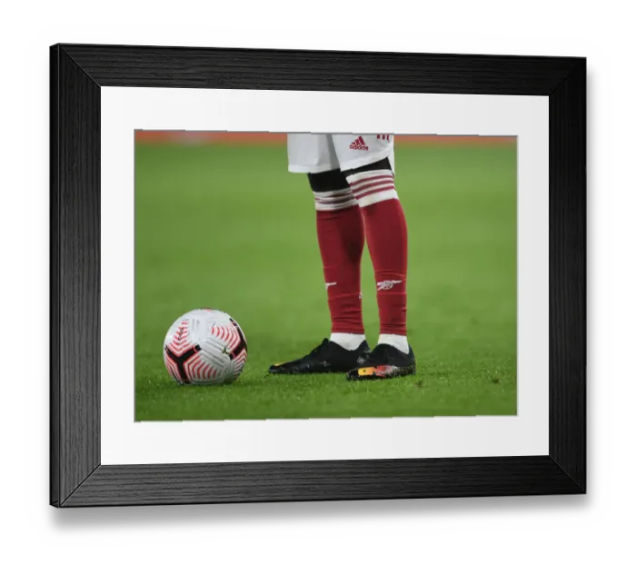 Framed Print : Bukayo Saka in Action: Arsenal vs. Aston Villa, Premier League 2020-21 Framed Print : Bukayo Saka in Action: Arsenal vs. Aston Villa, Premier League 2020-21