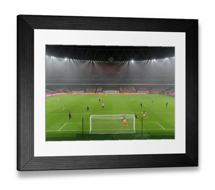 Framed Print : Arsenal vs Aston Villa: Premier League Showdown at Emirates Stadium