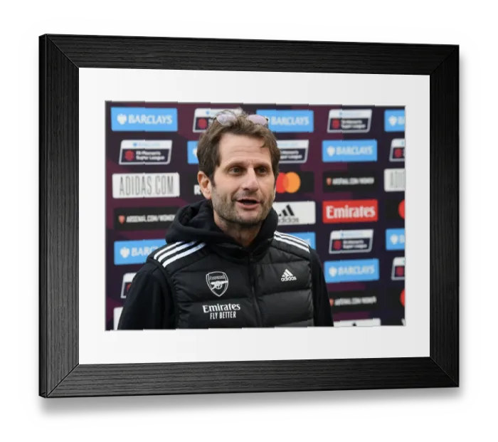 Framed Print : Arsenal Women v Chelsea Women - Barclays FA Womens Super League