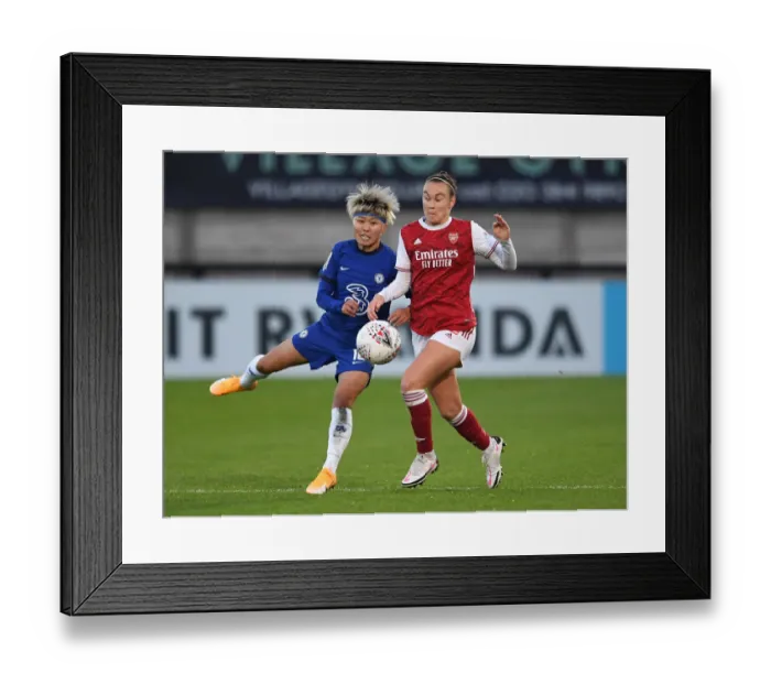Framed Print : Arsenal vs. Chelsea: A Battle in the FA WSL - Caitlin Foord vs. Ji So-Yun