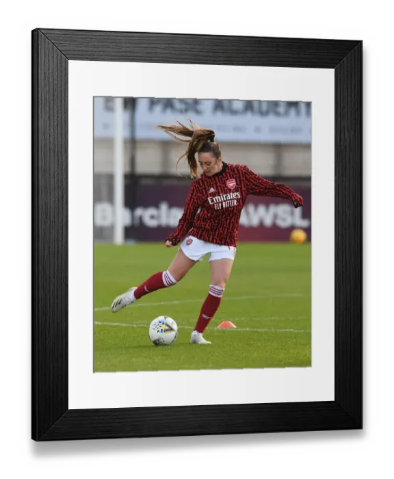 Framed Print : Arsenal's Lisa Evans Gears Up: Arsenal Women vs Chelsea Women, Barclays FA WSL