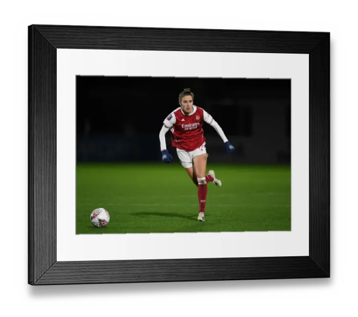 Framed Print : Arsenal's Vivianne Miedema Battles for Victory in Empty FA Womens Continental League Cup Match Against Tottenham Hotspur