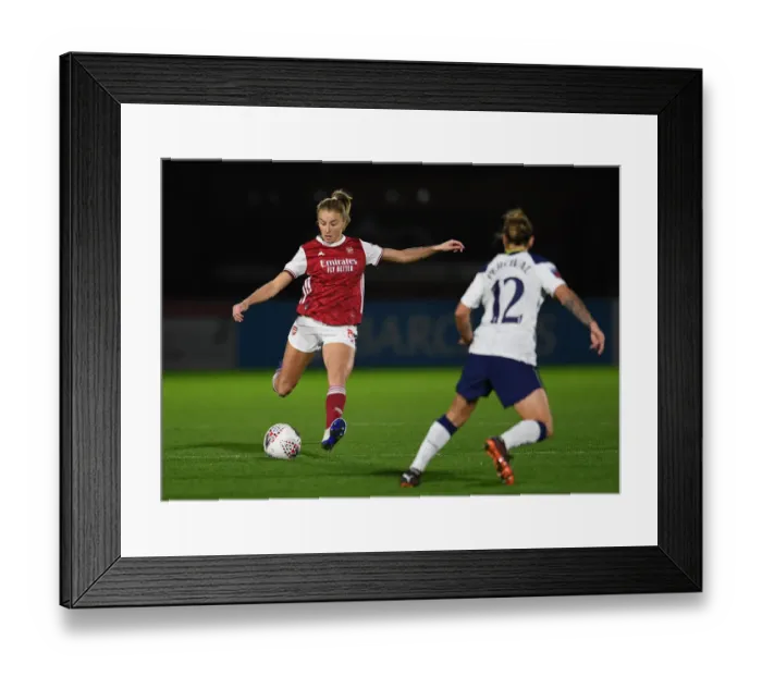 Framed Print : BOREHAMWOOD, ENGLAND - NOVEMBER 18: Leah Williamson of Arsenal during the FA Womens Continental League Cup match