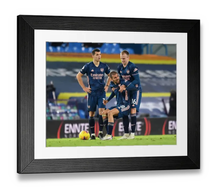 Framed Print : Arsenal's Holding and Ceballos Flanked by Xhaka during Leeds United Clash (2020-21)