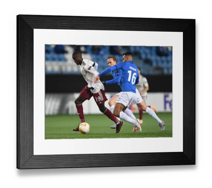 Framed Print : Pepe in Action: Arsenal vs Molde FK, UEFA Europa League 2020-21 Framed Print : Pepe in Action: Arsenal vs Molde FK, UEFA Europa League 2020-21
