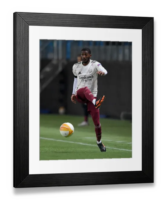 Framed Print : Arsenal's Ainsley Maitland-Niles in Action against Molde FK in UEFA Europa League