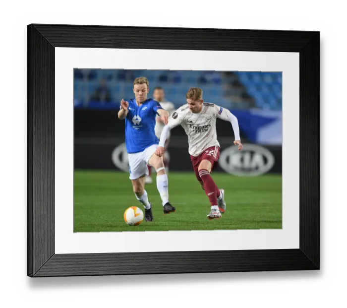 Framed Print : Emile Smith Rowe Clashes with Erling Knudtzon: Molde FK vs. Arsenal FC, UEFA Europa League 2020-21 Framed Print : Emile Smith Rowe Clashes with Erling Knudtzon: Molde FK vs. Arsenal FC, UEFA Europa League 2020-21