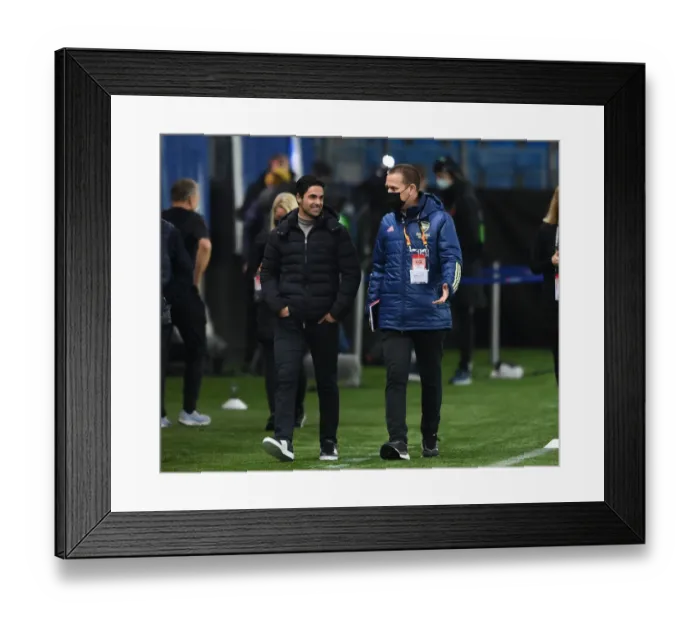 Framed Print : Mikel Arteta at Molde Stadion: Arsenal FC vs Molde FK, UEFA Europa League (Group B, 2020)