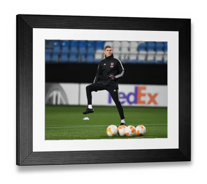 Framed Print : Arsenal's Alex Runarsson Prepares for Europa League Clash against Molde FK