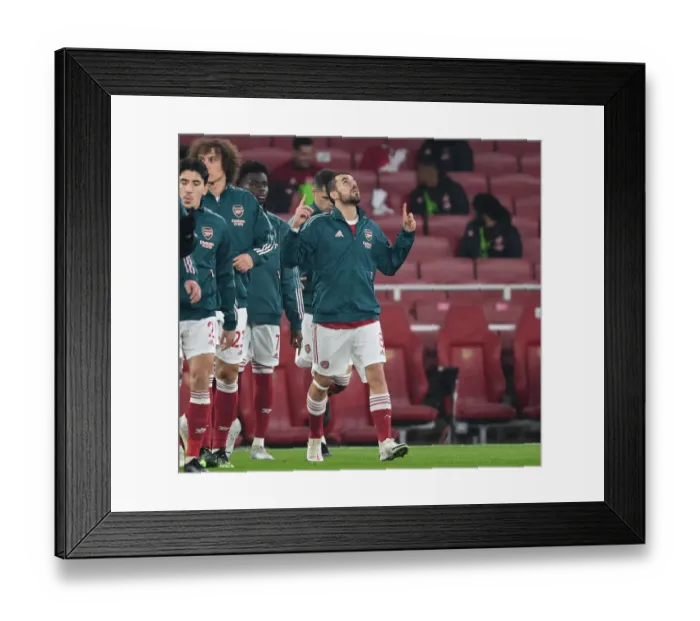 Framed Print : Arsenal's Dani Ceballos Pre-Match at Empty Emirates Stadium vs. Wolverhampton Wanderers (Premier League 2020-21)