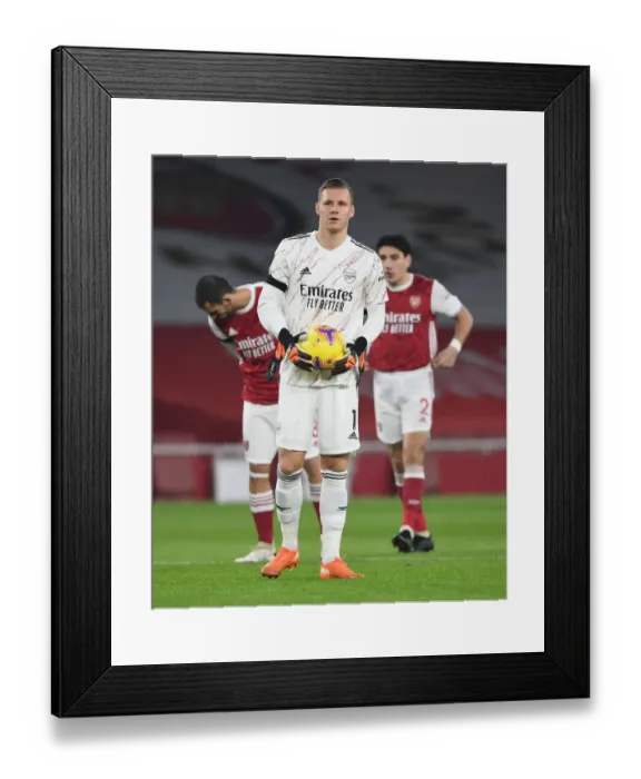 Framed Print : Arsenal's Bernd Leno Prepares for Wolves Clash in Empty Emirates Stadium (Arsenal v Wolverhampton Wanderers 2020-21) Framed Print : Arsenal's Bernd Leno Prepares for Wolves Clash in Empty Emirates Stadium (Arsenal v Wolverhampton Wanderers 2020-21)