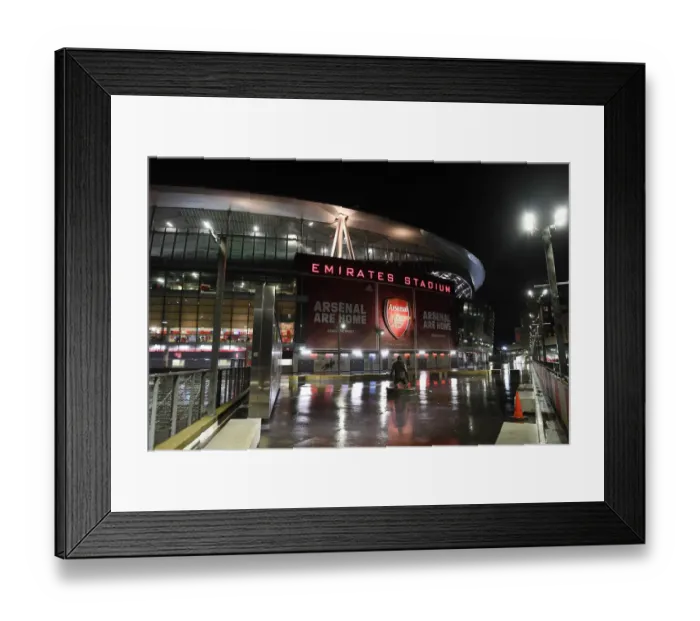 Framed Print : Empty Emirates: Arsenal vs. Rapid Wien, UEFA Europa League (December 2020)