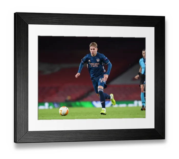 Framed Print : Emile Smith Rowe Shines: Arsenal's Standout Performance Against Rapid Wien in Empty Emirates, UEFA Europa League 2020-21
