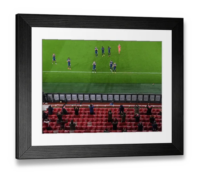 Framed Print : Arsenal vs Rapid Wien: Emirates Stadium Battle in Empty London - UEFA Europa League (2020-21) Framed Print : Arsenal vs Rapid Wien: Emirates Stadium Battle in Empty London - UEFA Europa League (2020-21)
