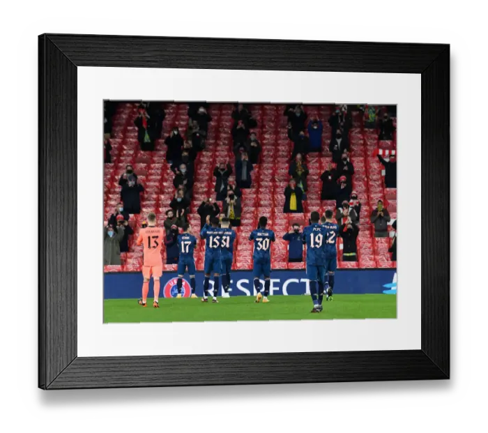 Framed Print : Arsenal Players Show Appreciation to Fans Before Europa League Match vs. Rapid Wien