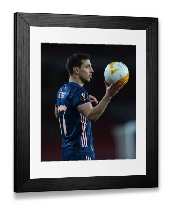 Framed Print : Arsenal's Cedric Soares in Action against Rapid Wien in Europa League Group Stage Match
