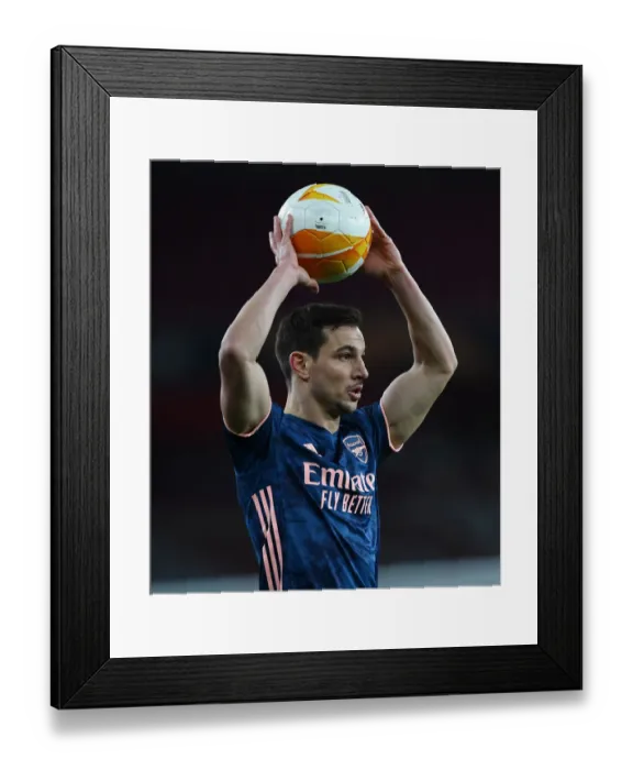 Framed Print : Arsenal's Cedric Soares in Europa League Action Against Rapid Wien