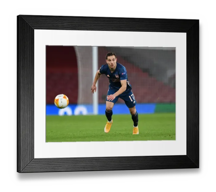 Framed Print : Arsenal's Cedric Soares in Action against Rapid Wien in UEFA Europa League Framed Print : Arsenal's Cedric Soares in Action against Rapid Wien in UEFA Europa League