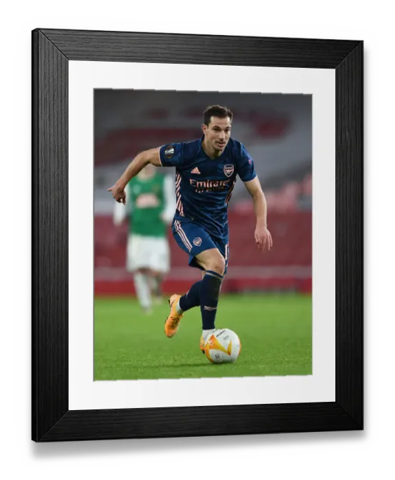 Framed Print : Arsenal's Cedric Soares in Action against Rapid Wien in UEFA Europa League Framed Print : Arsenal's Cedric Soares in Action against Rapid Wien in UEFA Europa League